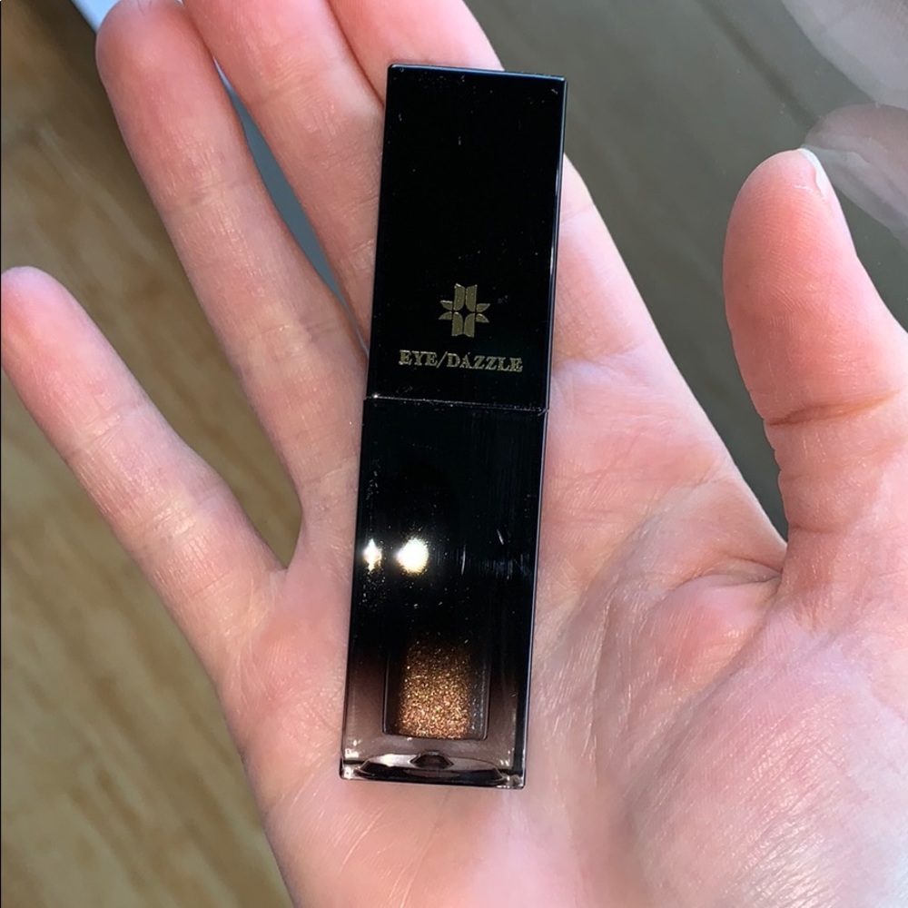 Josephine Cosmetics Liquid eyeshadow- New